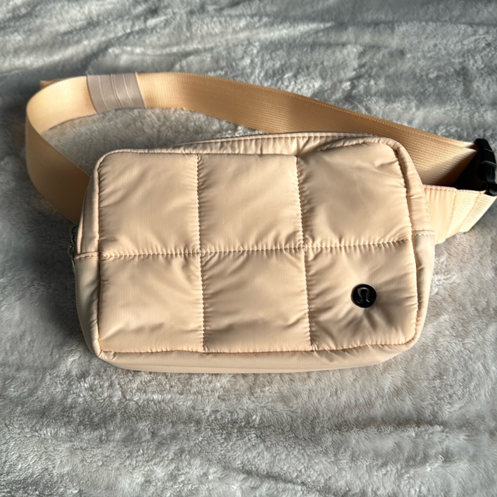 lululemon belt bag